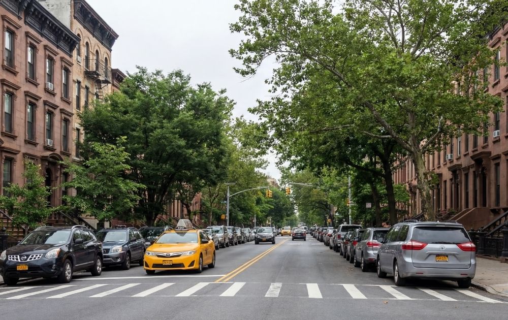 Cómo Comprar Seguro de Auto Brooklyn New York: Tu Guía de 3 Pasos para Ahorrar Dinero